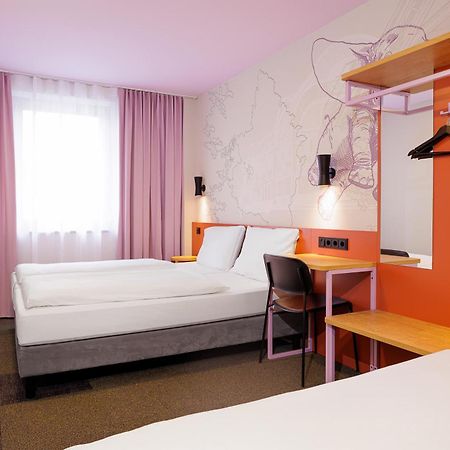Mcdreams Hotel Wuppertal City Buitenkant foto
