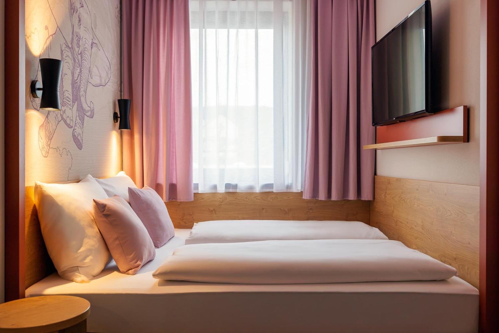 Mcdreams Hotel Wuppertal City Buitenkant foto