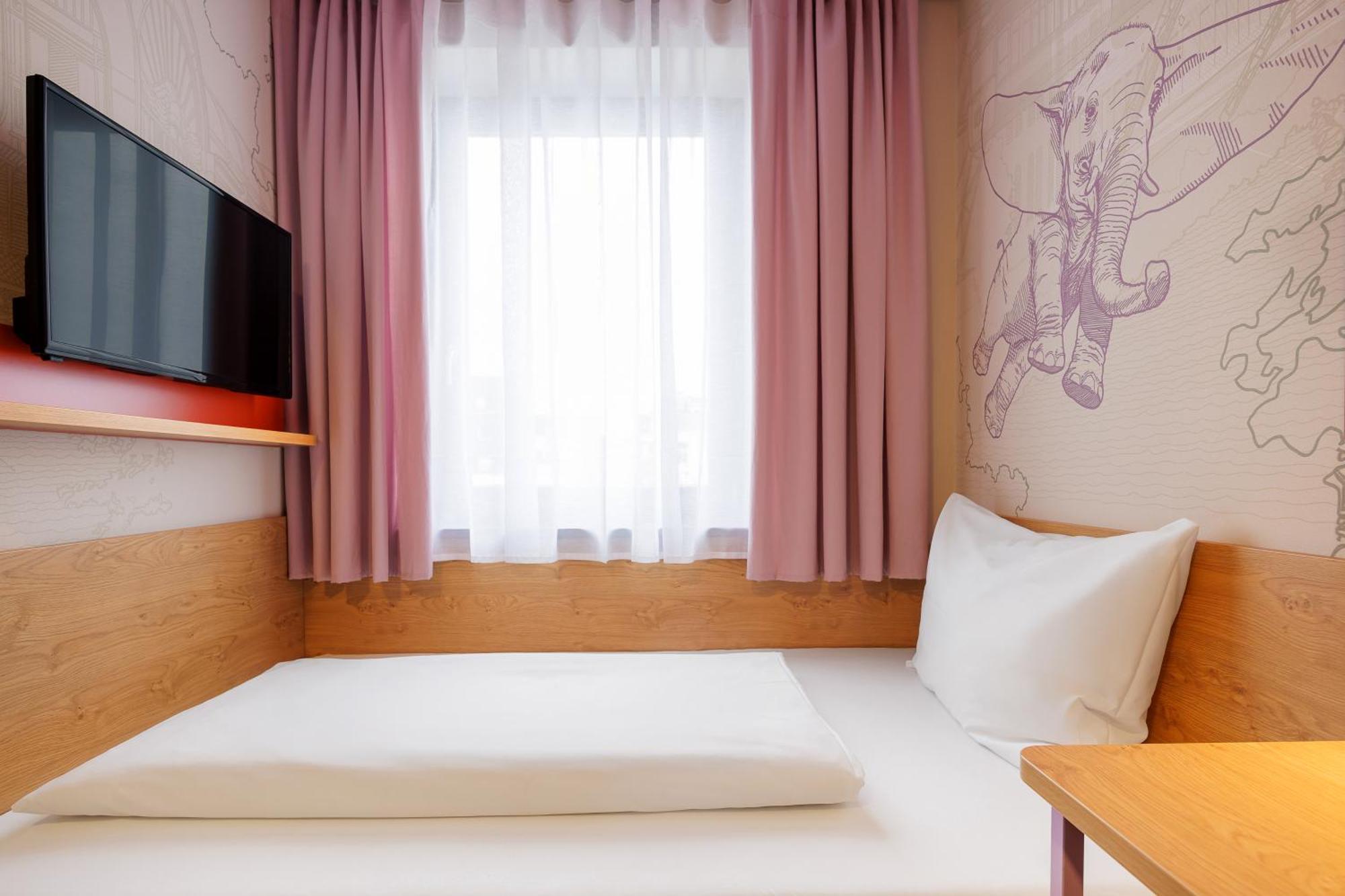 Mcdreams Hotel Wuppertal City Buitenkant foto