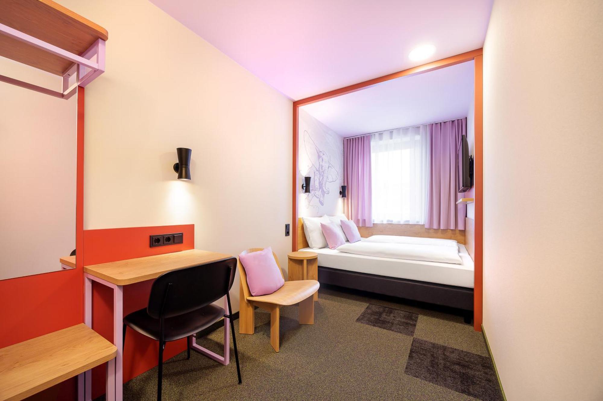 Mcdreams Hotel Wuppertal City Buitenkant foto